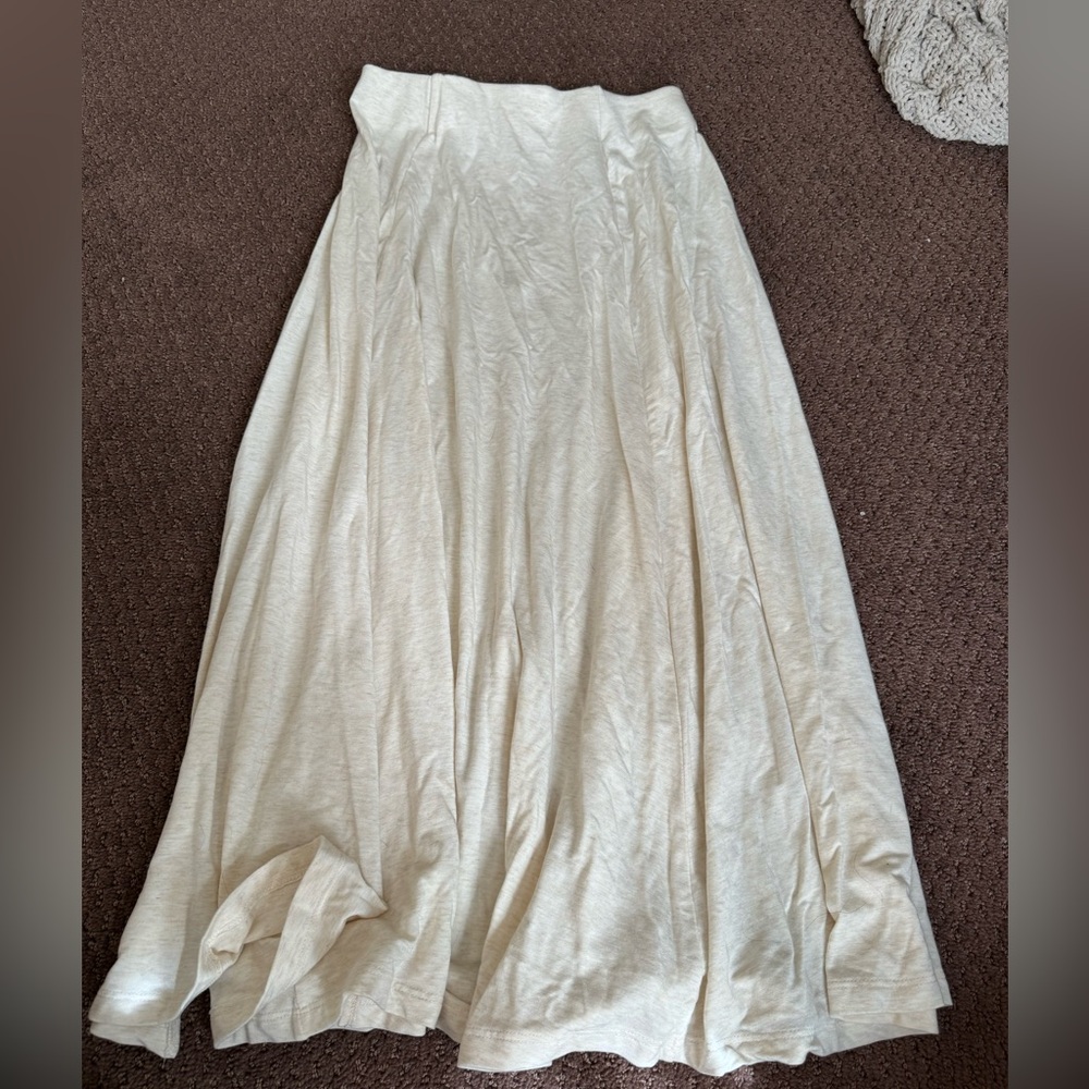 Aritzia Wilfred midi skirt